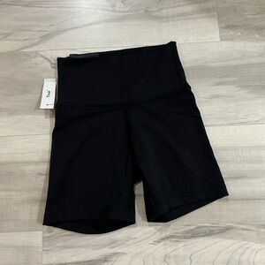 Aritzia biker shorts